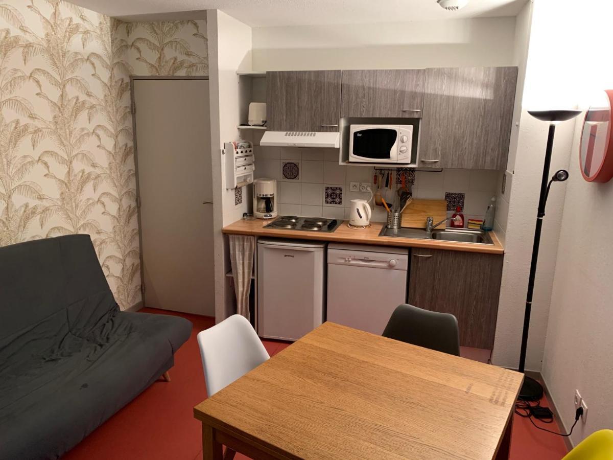 Appartement Idealement Situe Wifi Disponible コテレ エクステリア 写真